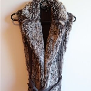 XOXO BROWN FAUX FUR VEST